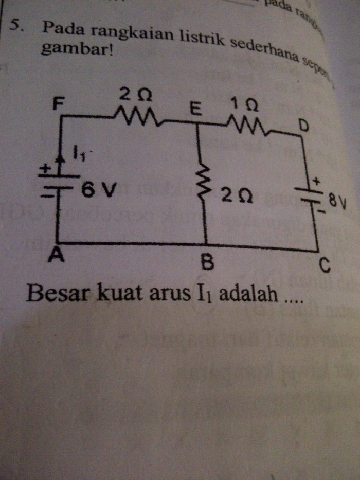 besar kuat arus i1 adalah terbaru