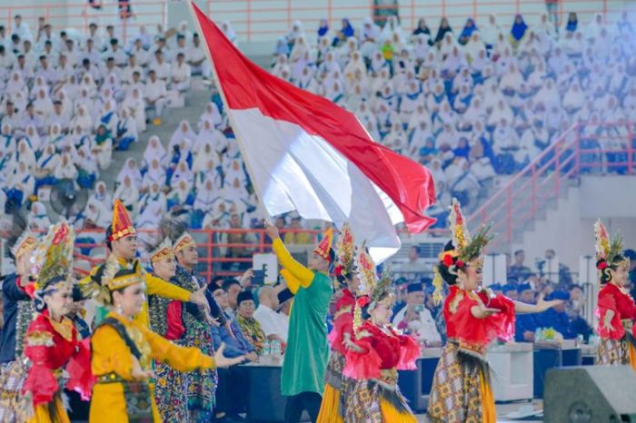 buku kelas pkn ppkn kurikulum xii halaman pancasila jawaban teks revisi pelajaran bab semester kunci siswa materi paket smk tugas