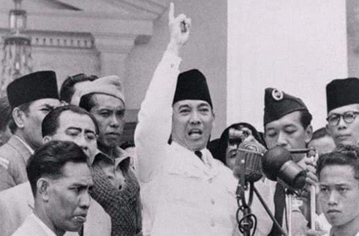 gaya kepemimpinan ir soekarno