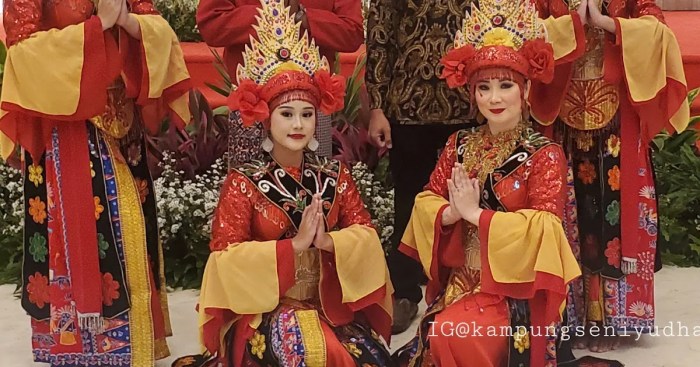 tari manis renggong masker gandes visualisasi betawi tradisi diri