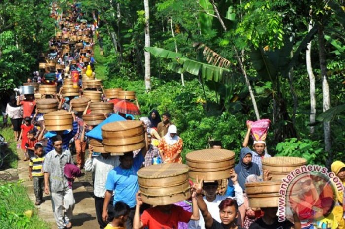 tradisi nyadran religi panen syukuran