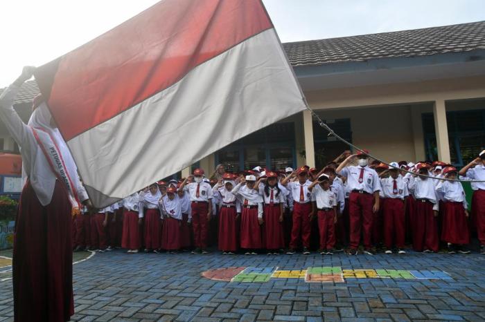 tujuan upacara bendera hari senin