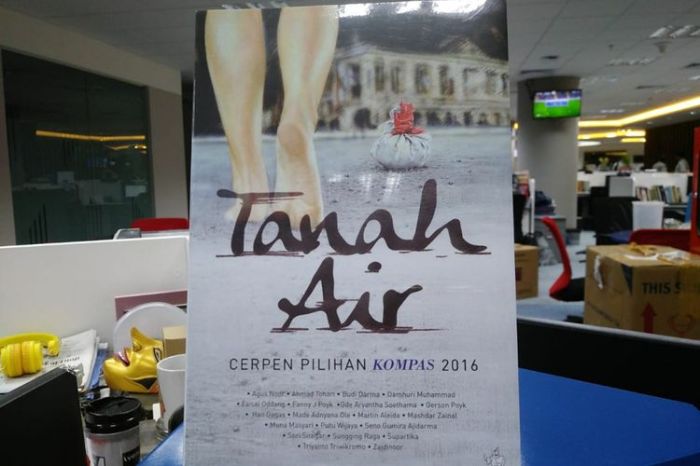 analisis cerpen tanah air