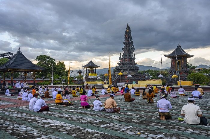 perbedaan nepal dan india