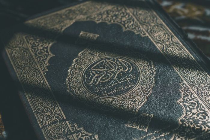 al isra ayat 26 27 latin dan artinya