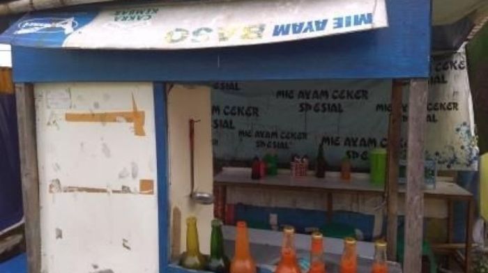 kenapa gerobak mie ayam warna biru