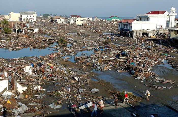 puisi tentang tsunami aceh terbaru