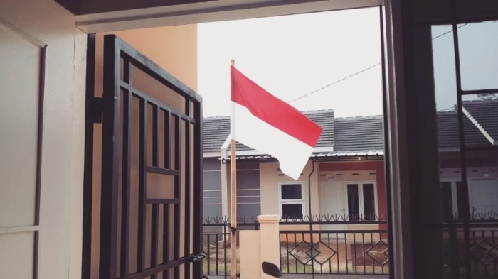 Ukuran tinggi tiang bendera di depan rumah