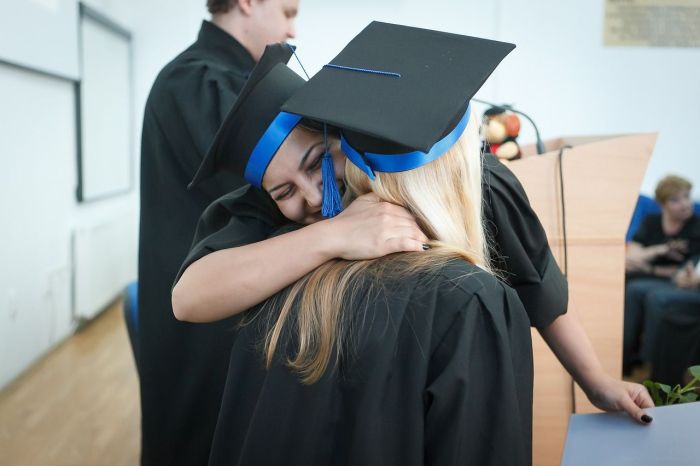 toga wisuda uii kampus hingga usu terkece