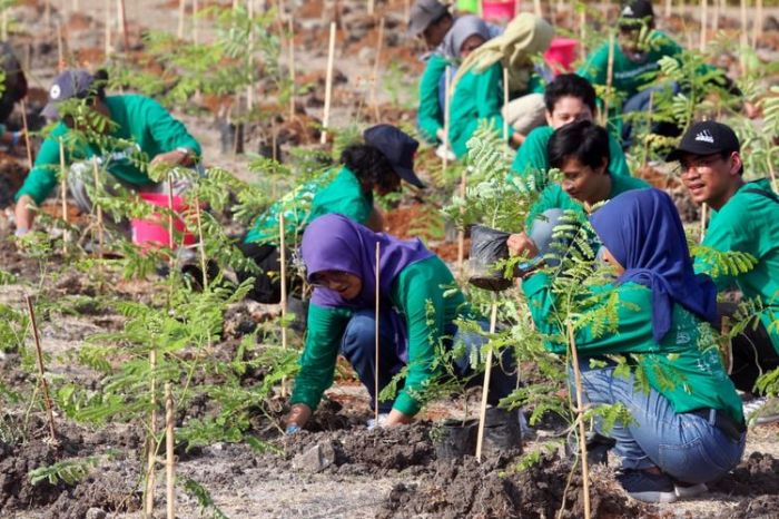 kerja bakti dilakukan secara terbaru