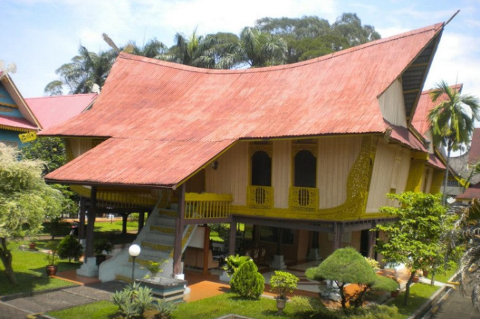 rumah adat riau melayu kepulauan atap indonesia nama khas tmii pavilion malay keunikan lampung tradisional kapal indah taman keterangannya diwarnai