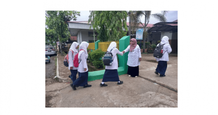 sopan santun budaya siswa terhadap