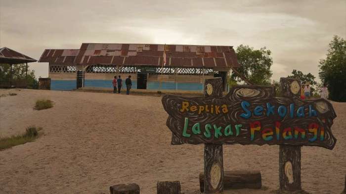 amanat dari novel laskar pelangi