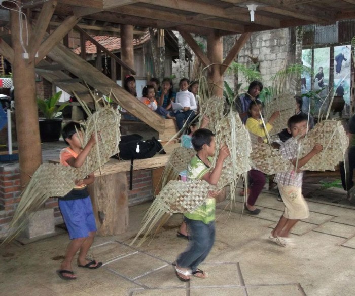 gambar permainan tradisional betawi