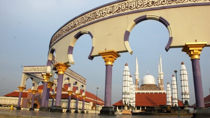 masjid semarang agung jawa keunikan punya instagramable destinasi jalan gajah selain gayamsari sambirejo religi salat berada juga traveler detik