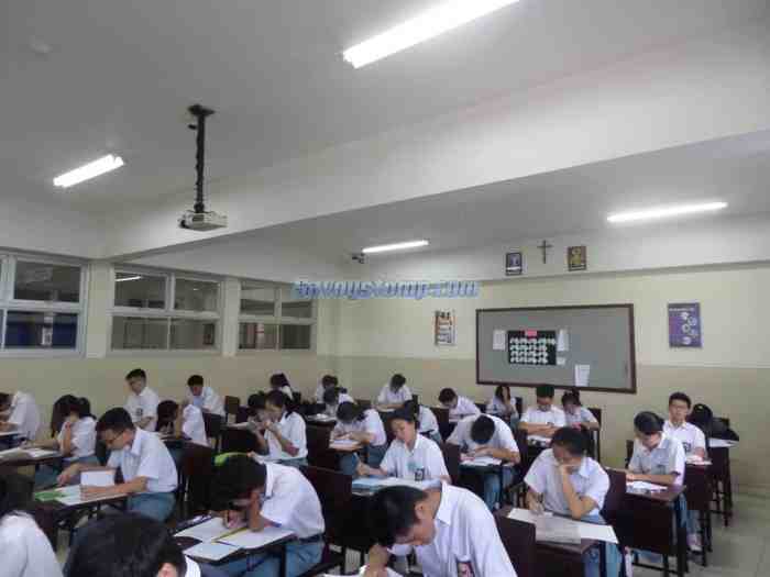 soal un bahasa inggris sma terbaru