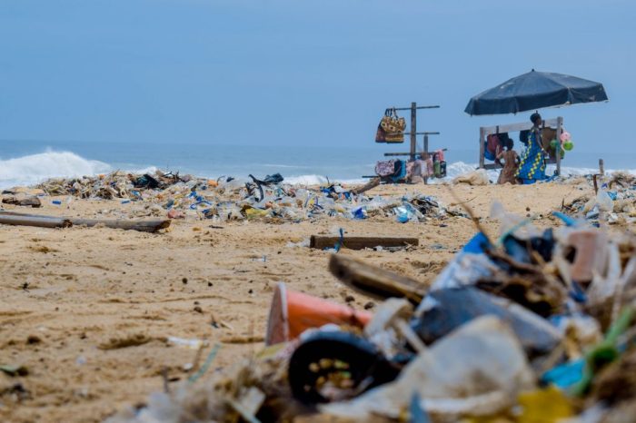 teks eksplanasi alam peristiwa singkat sosial budaya kemarau musim