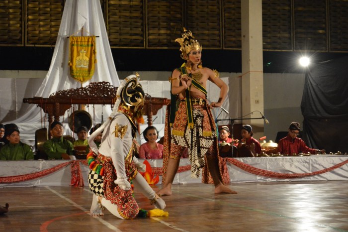 tari baksa kembang berasal kalimantan selatan banjarmasin