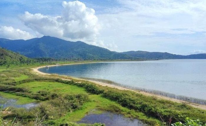 suku di sekitar danau poso