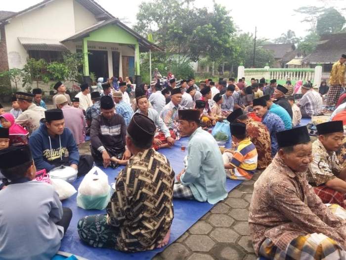 tradisi nyadran dalam bahasa jawa terbaru