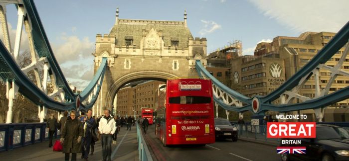 sekarang di london jam berapa