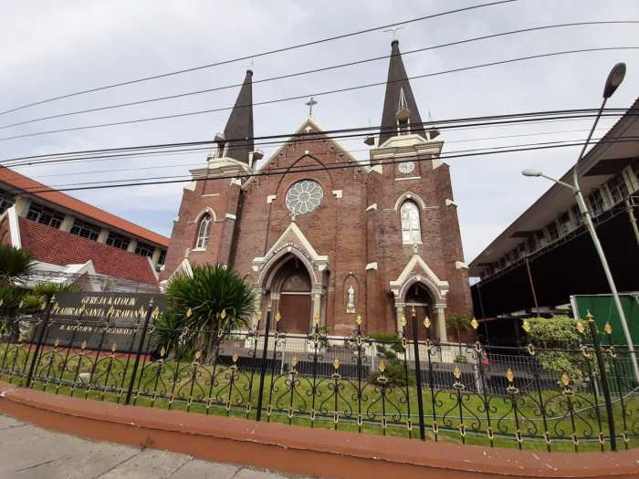 ciri ciri gereja perdana