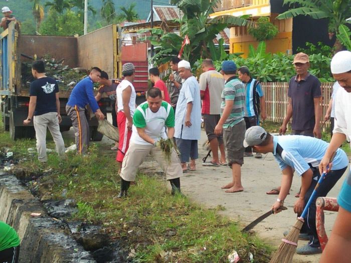 bakti masyarakat mamuju kapolda sulbar 8enam dukung montase melakukan animasi