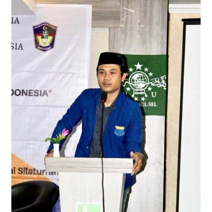 politik belah bambu adalah