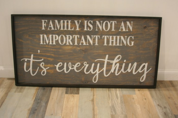 family is everything artinya