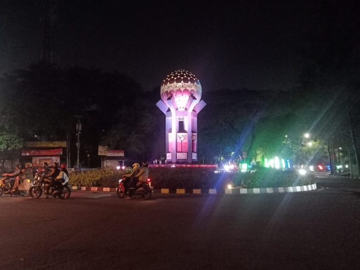 tugu adipura kota tangerang