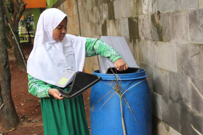 himbauan membuang sampah pada tempatnya