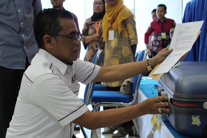 sebuah bus jurusan jogja kebumen