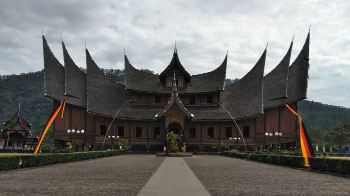 padang kamang tarusan agam menyebrang travelspromo doto wisata agustus unik rumput