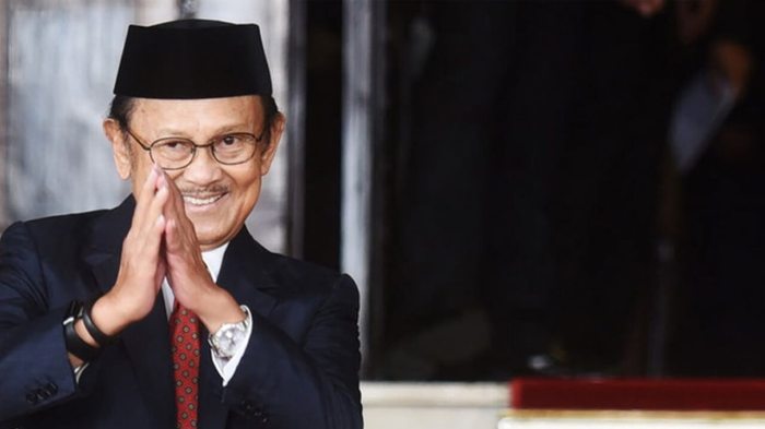 habibie bj biografi presiden bijak pesawat teks terbang singkat habibi struktur ahli visioner idsejarah strukturnya shopback politik sang tokoh inspiratif