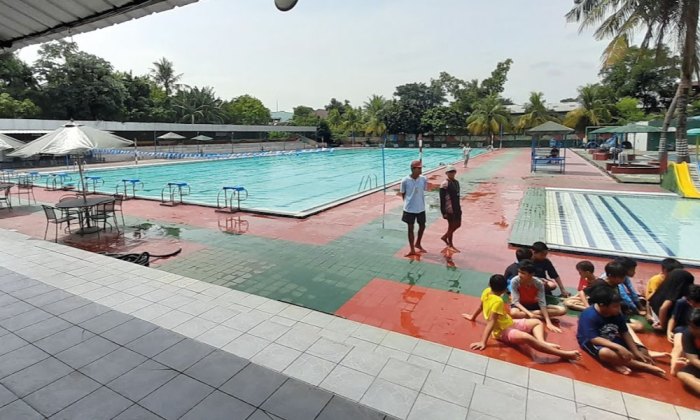 kolam renang tirtasari depok terbaru