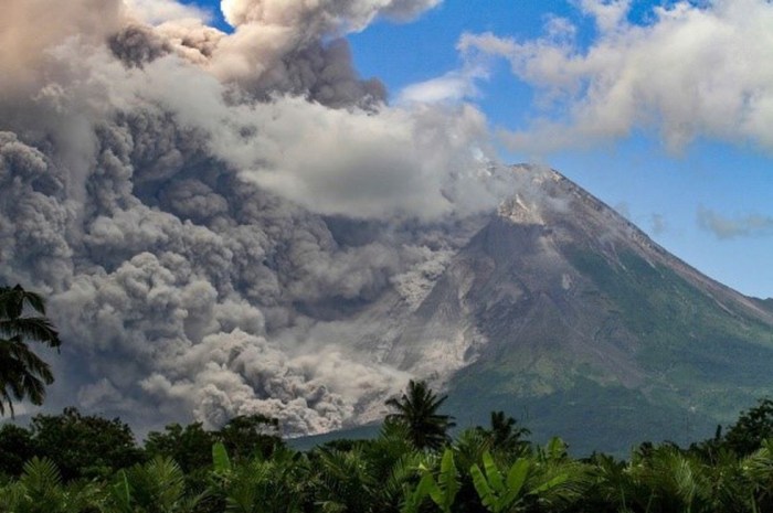 the legend of mount merapi terbaru