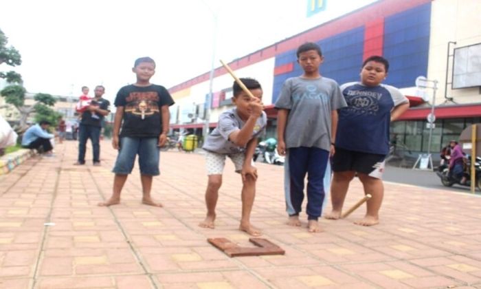 patok lele permainan tradisional dulu