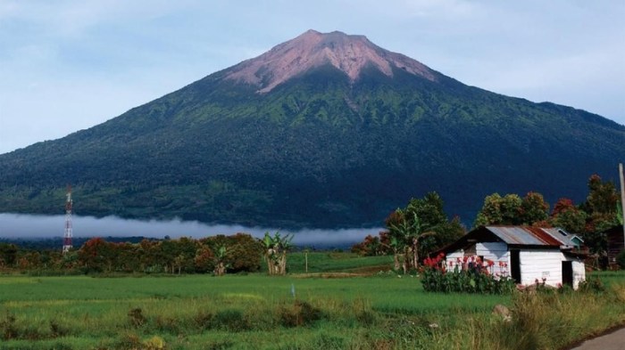 gunung pegunungan kerinci tertinggi jambi terindah puncak mendaki pembangunan wisata destinasi alam tahu dibuka danau tujuh pendakian belum kamu mungkin