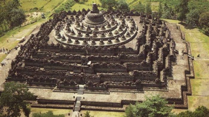 candi borobudur yogyakarta