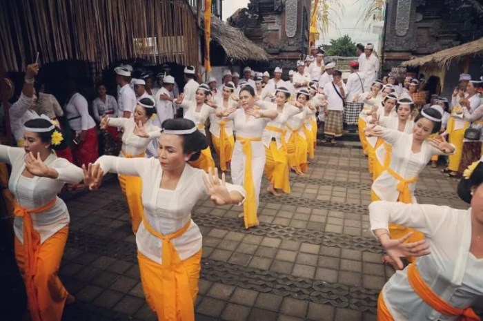 tari rejang dasar darma putra