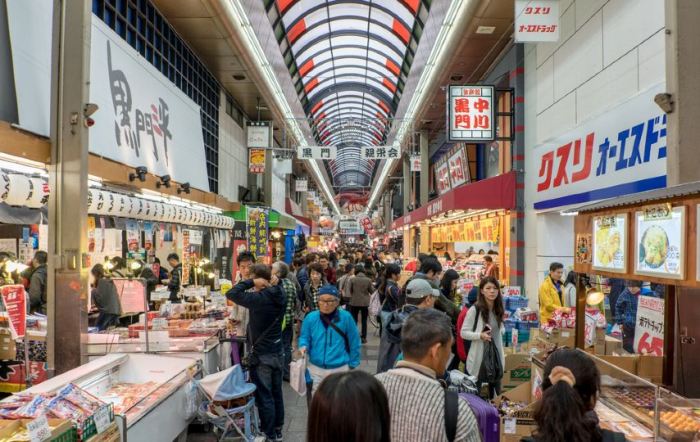 pasar jepang oleh dominasi warna oranye streetfood