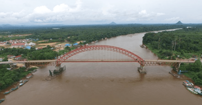 indonesia sungai terbesar vippelangi kekayaan mulai daratan alamnya berbicara terkenal