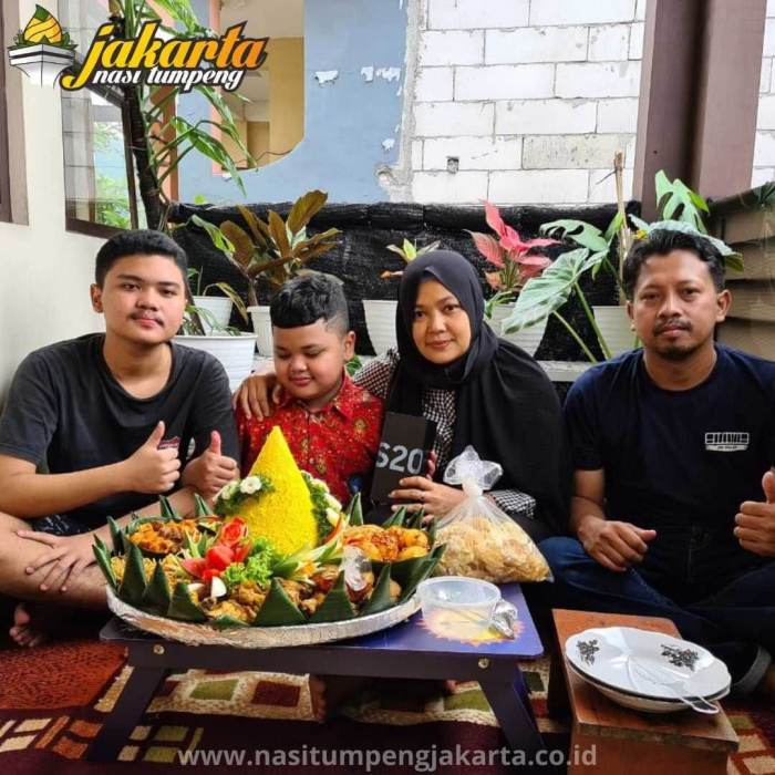 tumpeng nasi hiasan kuning selamatan daun menghias resep sayuran vegetarian tomat pandan bacaterus dapoer mamih kanjeng konsep populer alat indonesian