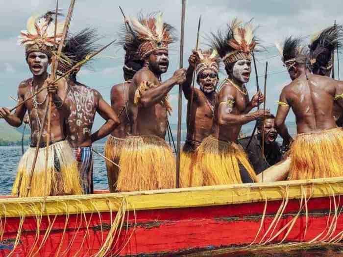 tarian adat papua kartun