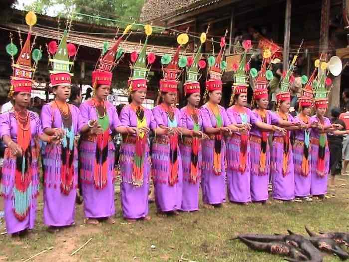 tari tarian sulawesi tor tengah batak khas komunitas