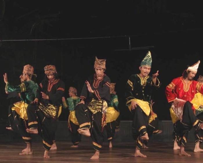 randai tari minangkabau sejarah kostum gerakan asal daerah sumatera kebanggaan pertunjukan satu tradisional salah