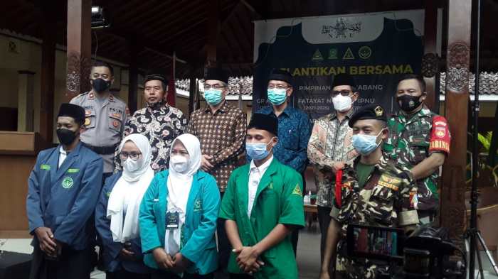 lencana banom perlengkapan nahdlatul ulama organisasi aksesoris ansor