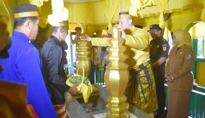 makam opu daeng manambon