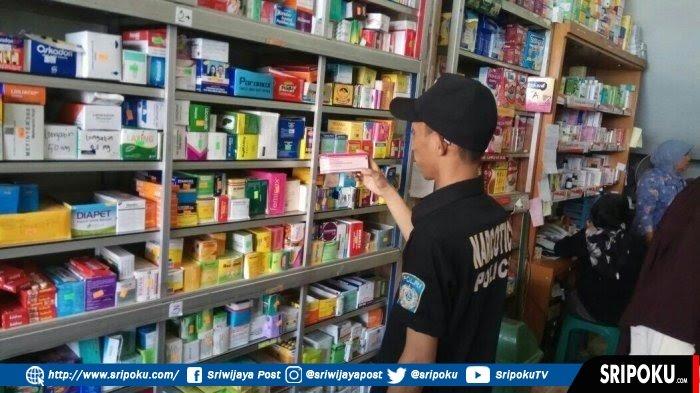 pharmacy obat farmasi pharmacist membeli apoteker toko sakit rumah klinik konsultasi farmacista perlu mutu londra pelayanan dilakukan come lavorare netdoctor