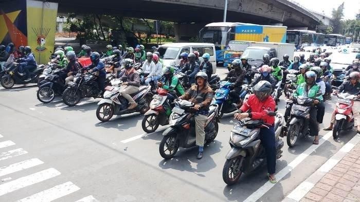 waktu sekarang miskin warga siapa bendera fakta terapkan tiru mulai seluruh sejak